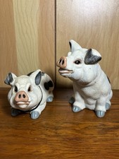Artline 1993 Set of 2 Pigs Piggy Bank Plastic Decor 6080 & 6081 Farmhouse Rare picture