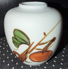 Vintage Japanese Peking East Collection Hand Painted Persimmon Ginger Jar picture