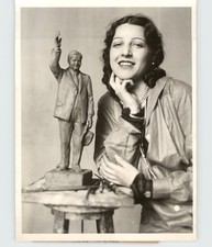 Sculptress Livia Marracci with Statue of Herbert Hoover 1928 Press Photo picture