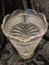10203 Anchor Hocking Glass Wexford Footed Flower Vase 10