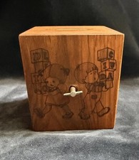 Vintage 1978 Toystalgia Wooden Musical Coin Bank Neiman Marcus 