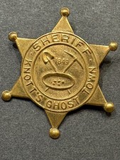 Knott's Berry Farm Sheriff Star Badge Vintage picture