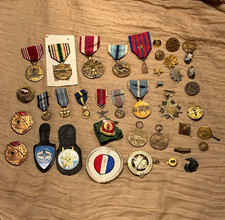 Mixed Lot Militaria Military Medals, Ribbons, Pins & Insignia picture