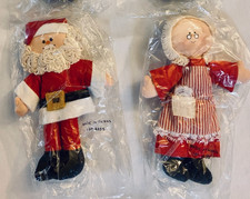 VTG HALLMARK SANTA and MRS. CLAUS DOLLS CHRISTMAS ATTIRE GRANNY GLASSES 6