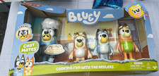 Bluey Let's Play Chef Chat Mates Figure Dinner Time Heeler: Interactive Toy picture