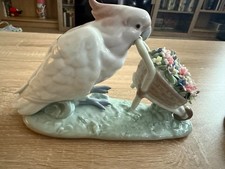 Lladro Vintage Retired #6517 How Skillful bird with Basket of Flowers picture