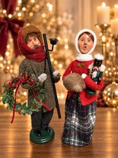 Vintage Byers’ Choice The Carolers Set of 2 Adult Couple 2003-2004 . EUC . picture