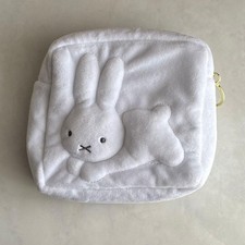Miffy Square pouch white  13cm Taito Kuji picture