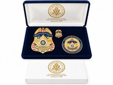 2021 Commemorative Inaugural Washington Collectible Badge, Coin & Pin. Biden  picture