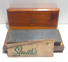 Vintage Smith's Washita Sharpening Stone Oilstone with Cedar Box 6x2x1 picture
