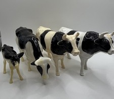 Vintage Plastic Farm Animals Black White Dairy Cow Family Figures Lot of 4 Toys picture