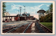 Railway Station Westfield MA Massachusetts Postcard O7 picture