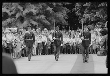 Photo:Arlington National Cemetery VA Honor Guard Soldiers Crowd 1950s picture