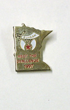 Zuhrah Shrine Masonic Meet the Challenge 1997 Minnesota, Lapel Hat Pinback picture