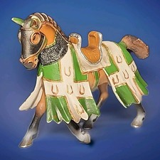 Retired Schleich Tournament Knight Taurus Horse Figurine Product #70047 4x6