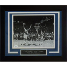 Christian Laettner Autographed Duke Blue Devils (The Shot Celebration BW) Deluxe picture