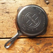 Vintage GRISWOLD Cast Iron SKILLET Frying Pan # 4 LARGE BLOCK LOGO - Ironspoon picture