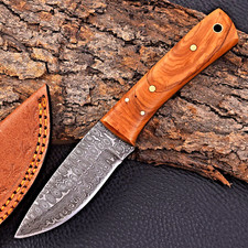 Custom Made Damascus Hunting Skinner Knife Hand Forged Damascus Steel Wood 2901 picture