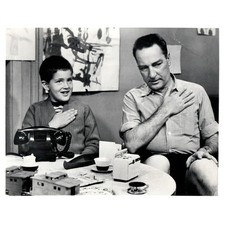 c1960 Press Photo Garry Moore and Boy on Candid Camera CBS TJ7-2 picture