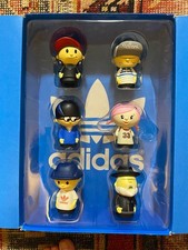 Adidas Vhtf Novelty Relax Stoc Figure Accessories, popular items, limited editio picture