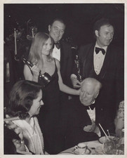 HOLLYWOOD OSCAR 1972 ACADEMY AWARD CHARLIE CHAPLIN + CLORIS LEACHMAN PHOTO J 48 picture