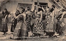 J25/ Foreign Postcard c1910 Whaka Rotorua New Zealand Haka Wahines 123 picture