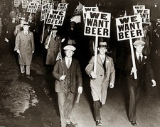 1931 WE WANT BEER PROHIBITION MARCH IN MINNESOTA 5x7 Borderless Photo (180-J ) picture