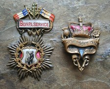 Antique French Military Badge Bon Pour le Service and U K Pin w Tin Type Photo picture