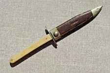 ANTIQUE FINE CAST STEEL ETCHED DIRK / HUNTING KNIFE ORIGINAL SHEATH c1860s-1880s picture
