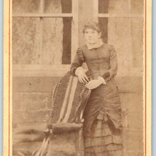 c1870s Leeds, England Cute Girl Portrait CdV Photo James Chapman Studio 4