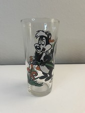 Vintage “Pepe Le Pew” And “Daffy Duck”  1973 Pepsi Collector  Series Glass picture