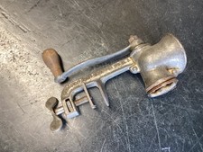 SMALL VINTAGE ROLLMAN MFG No.21A HAND CRANK CAST IRON FOOD CHOPPER/GRINDER picture