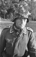 WW2 Photo WWII German Luftwaffe Soldier Camo World War Two Wehrmacht / 2433 picture