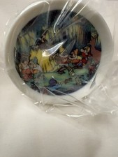 Disney Snow White Seven Dwarfs Tiny Treasures Miniature Ceramic Plate picture