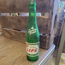 Sparkling Life 10 0z Vintage Soda Pop Green Bottle Bluffton Indiana 1958 picture