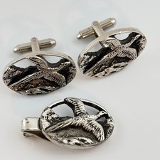 Mallard Duck Flying Cufflinks Tie Clip Set Silver Tone Hunting Bird Vtg Gift picture