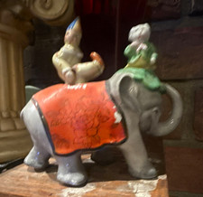 RARE VINTAGE CIRCUS CLOWN AND DOG ON ELEPHANT NODDER TT SALT PEPPER SHALER SET picture