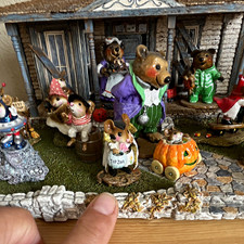 Wee Forest Folk Mouse Elvis Halloween Figurine Signed Annette Petersen WFF picture