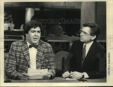 1990 Press Photo Kevin Meaney and Walter Jacobson in CBS-TV's 