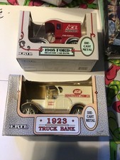Vintage ERTL 1905 / 1923 Ford Delivery Car Bank New in Box 1993 Die Cast picture