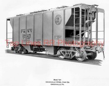 Pittsburgh & West Virginia 1925 Cover Hopper 7-1948 3/4 View NEW 8x10 PHOTO picture