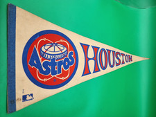 Vintage 1984 Houston Astros Astrodome MLB 30” Felt Pennant Rainbow Era picture
