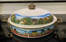 Vintage NEWCOR Enamelware Dutch Oven / Casserole Dish w/Lid. Colonial Village. picture