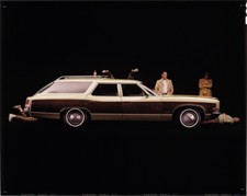 1971 Pontiac Safari station wagon car advertising OLD PHOTO picture