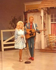 BEAUTIFUL DOLLY PARTON (4)5X7 PHOTOS picture