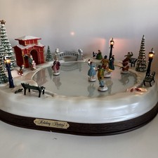 Mr Christmas Holiday Skaters Animated Musical Victorian 1995 Decoration -  Video picture