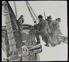 Glass Magic Lantern Slide FISHERMEN LOADING FISH INTO HOLD C1890 TRAWLERS picture
