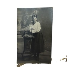 Antique 1900s Young Woman Studio Portrait Photo 3.5x5.5 B&W Gelatin Orig picture