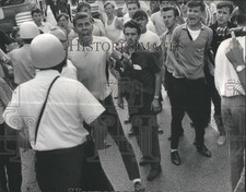 LARGE 1966 Press Photo Young Protestors Clashing with Police - SSA05051 picture