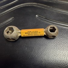 Vibtage IH Dealer Verdick Implement Morrison, IL 4